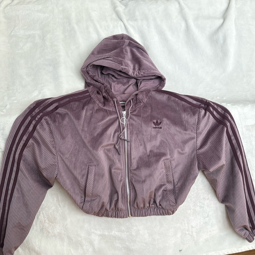 ADIDAS women’s velvet zip up. Vintage